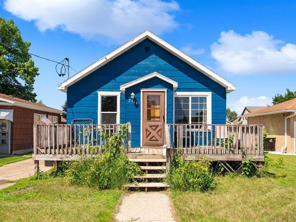 2516 16TH AVENUE, Menomonie, MI 49858