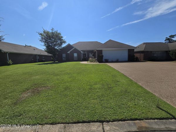 606 Summer Place, Flowood, MS 39232