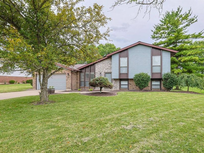3863 Schroeder Drive, Fairfield Twp, OH 45011 Photo 1