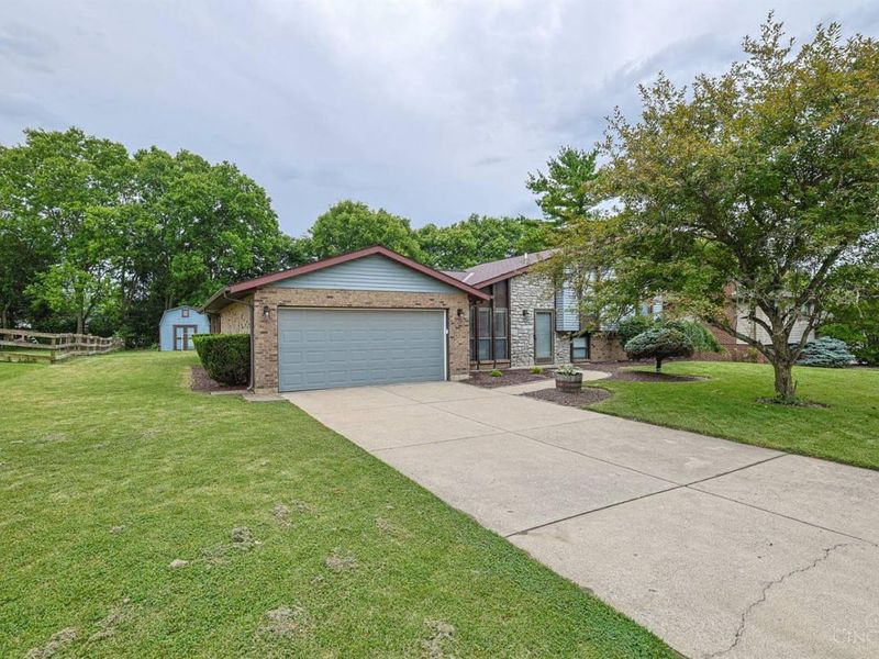 3863 Schroeder Drive, Fairfield Twp, OH 45011 Photo 2
