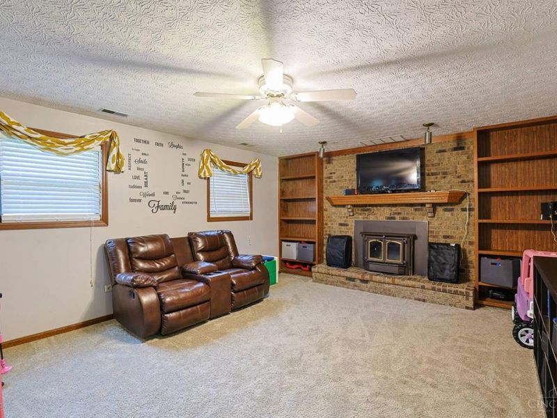 3863 Schroeder Drive, Fairfield Twp, OH 45011 Photo 6