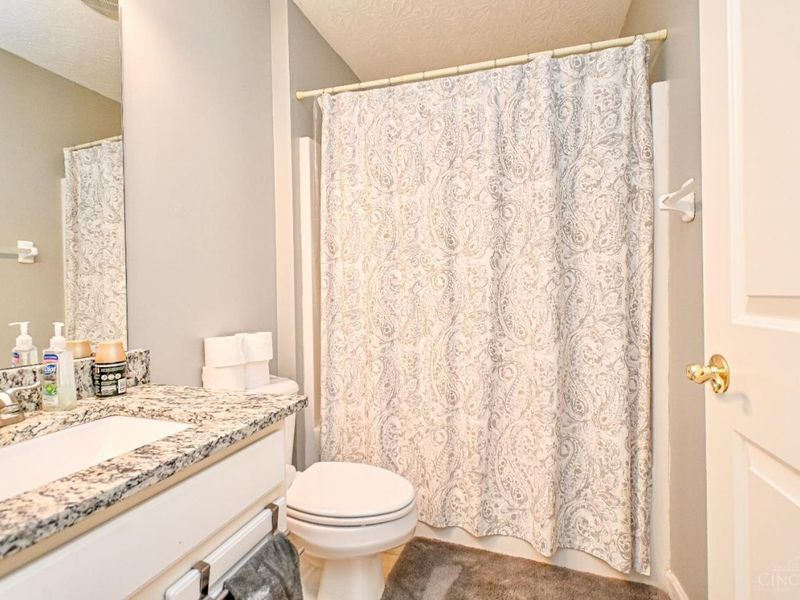 7224 Baltic Court, Newtown, OH 45244 Photo 24