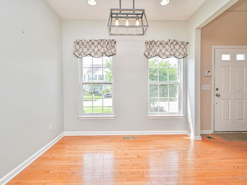 7224 Baltic Court, Newtown, OH 45244 Photo 4