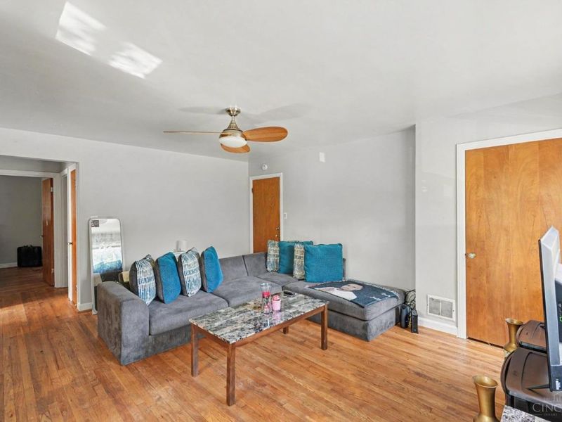 2525 Westwood Northern Boulevard, Cincinnati, OH 45211 Photo 4