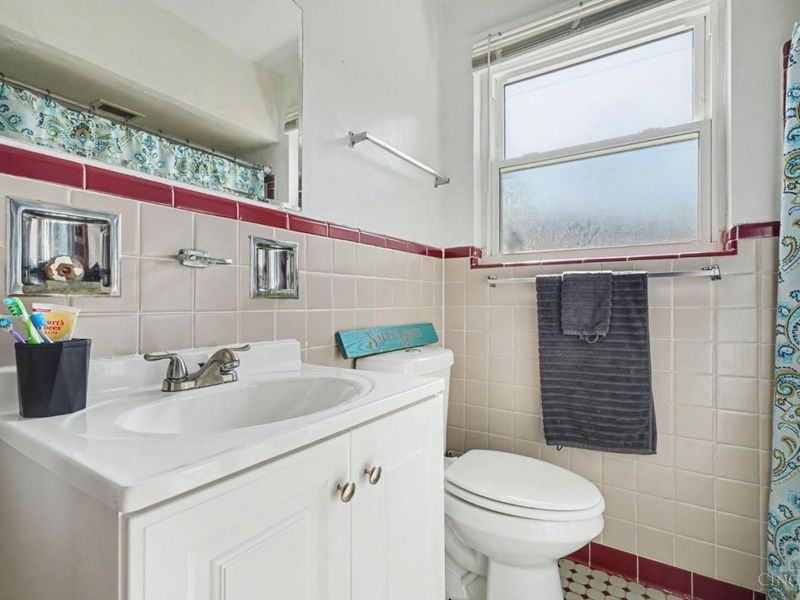 2525 Westwood Northern Boulevard, Cincinnati, OH 45211 Photo 9