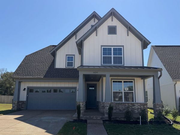 10291 LOUANNE DR, Collierville, TN 38017