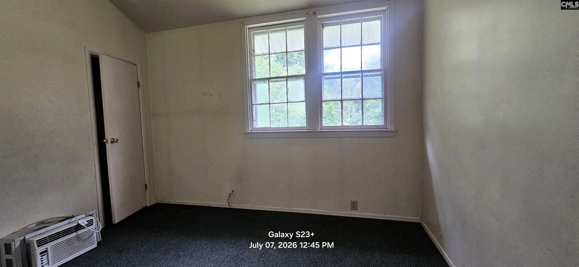 613 Henry Street  Photo 12