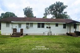 613 Henry Street  photo 4