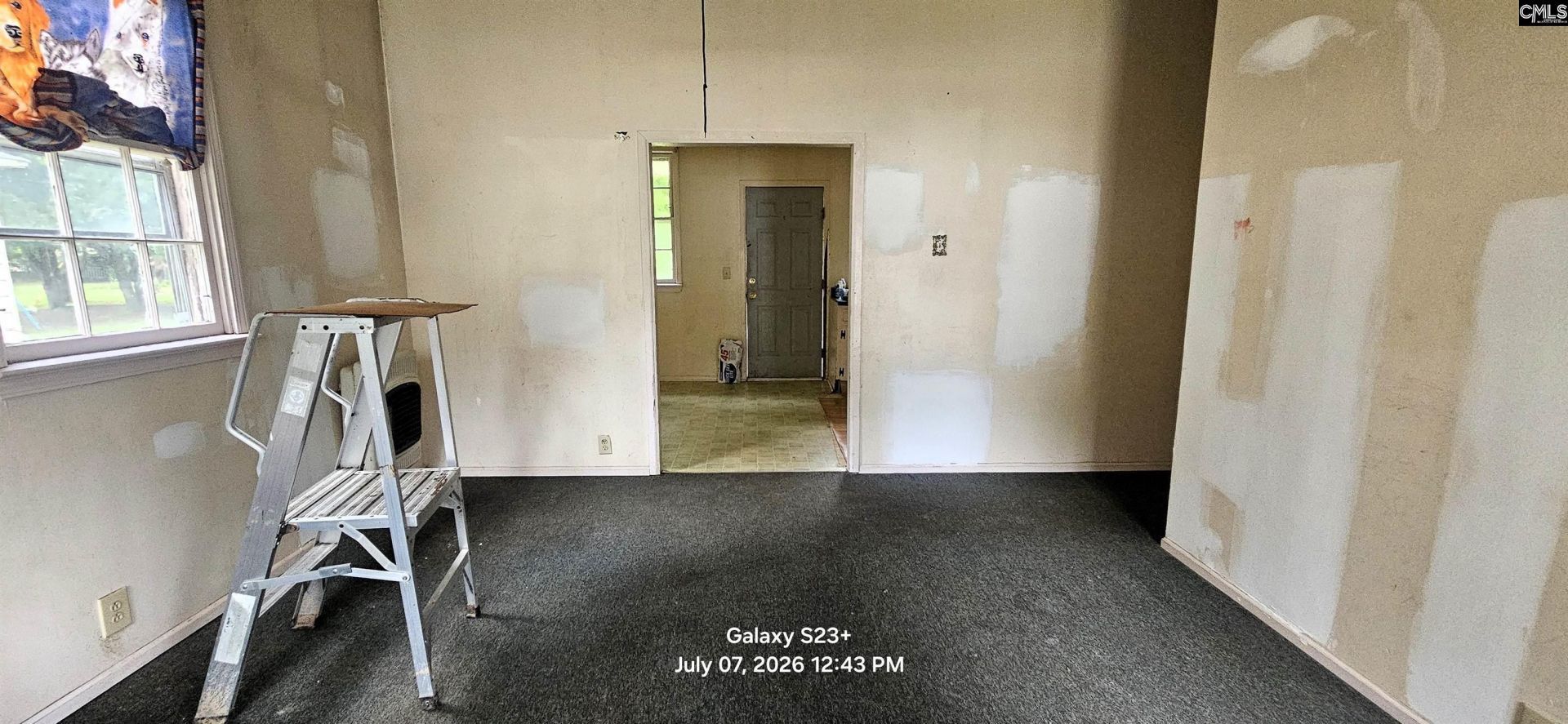 613 Henry Street  Photo 6