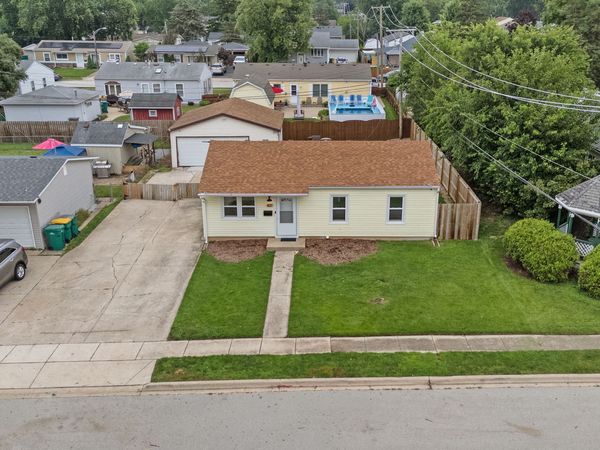 401 Kenyon Avenue , Romeoville, IL 60446