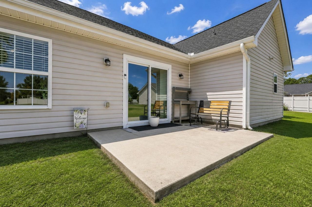 245 Silverbelle Blvd. Photo 31