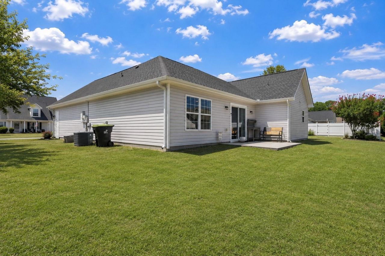 245 Silverbelle Blvd. Photo 33