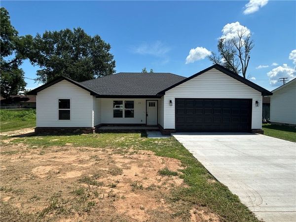 313 Tucker Street, Dardanelle, AR 72834
