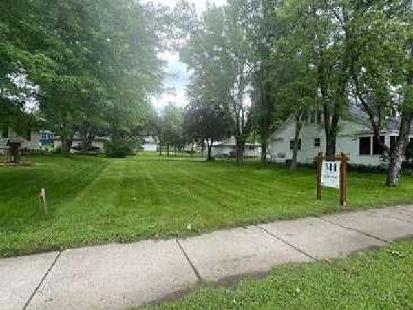 702 N Benton Drive , Sauk Rapids, MN 56379