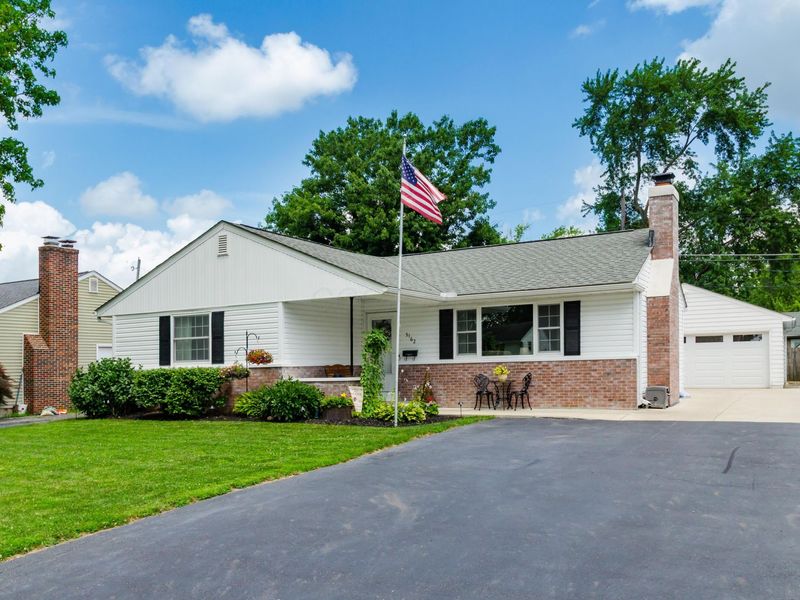 5162 Cavalier Drive, Hilliard, OH 43026 Photo 2