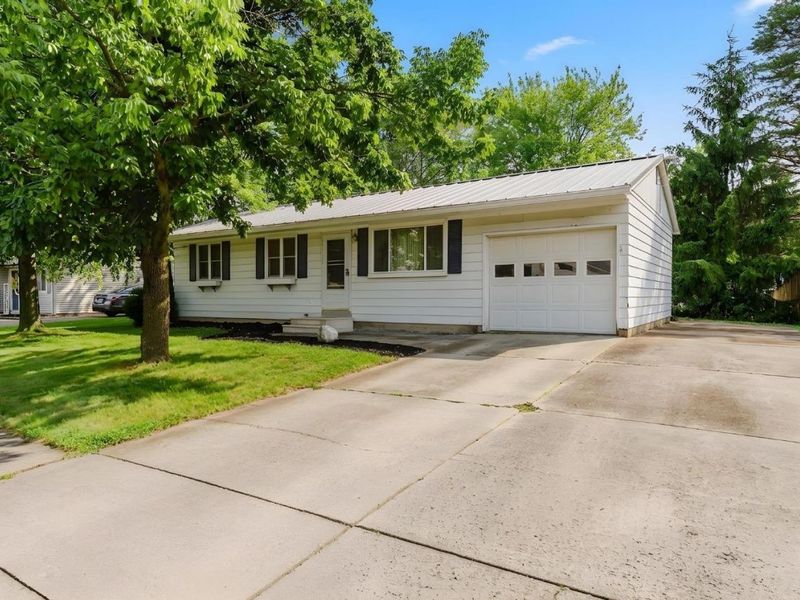 4678 Hollyview, Vermilion, OH 44809 Photo 2