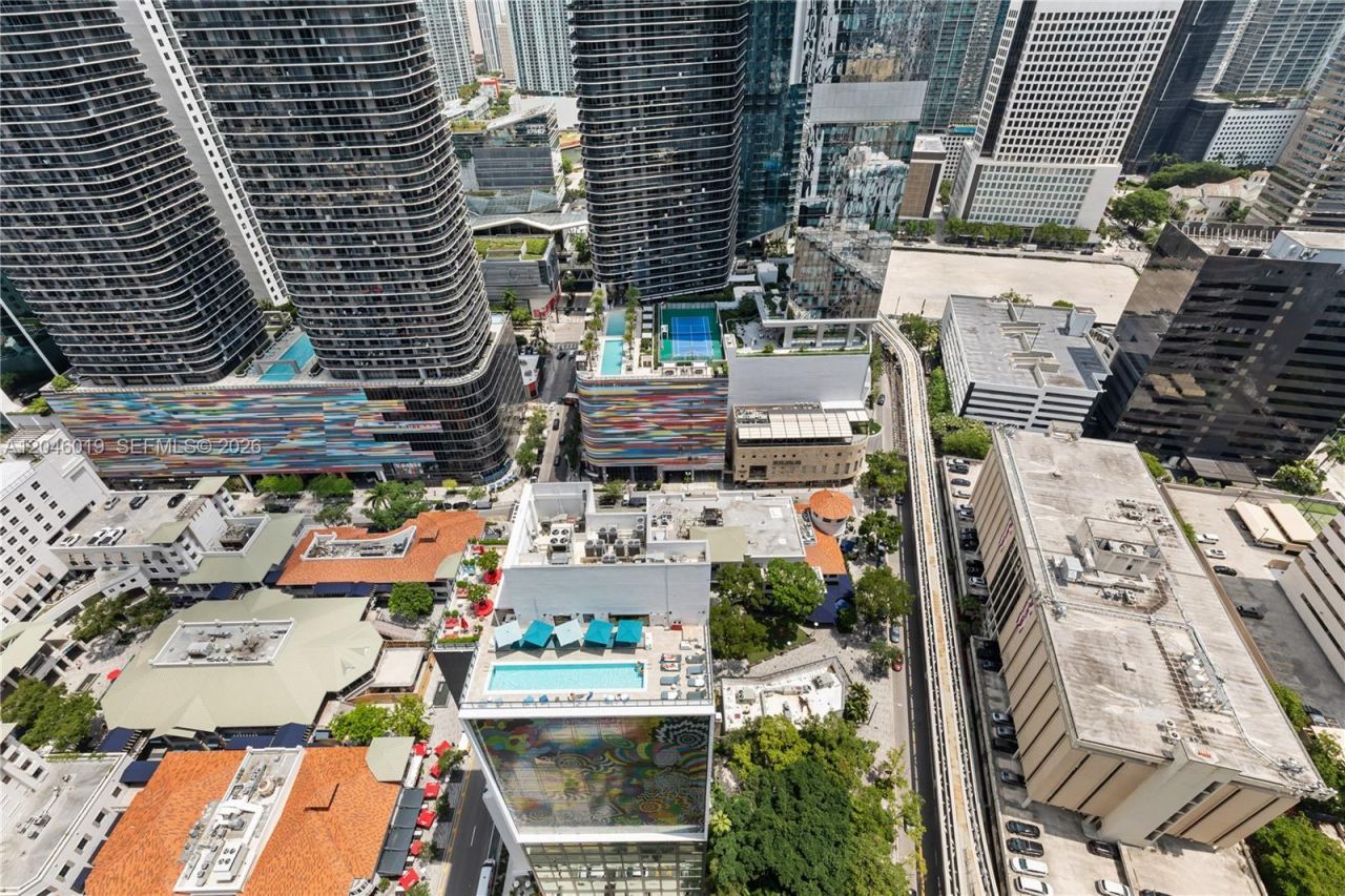 1000 Brickell Plz , Unit 4015, Miami, FL 33131 Photo