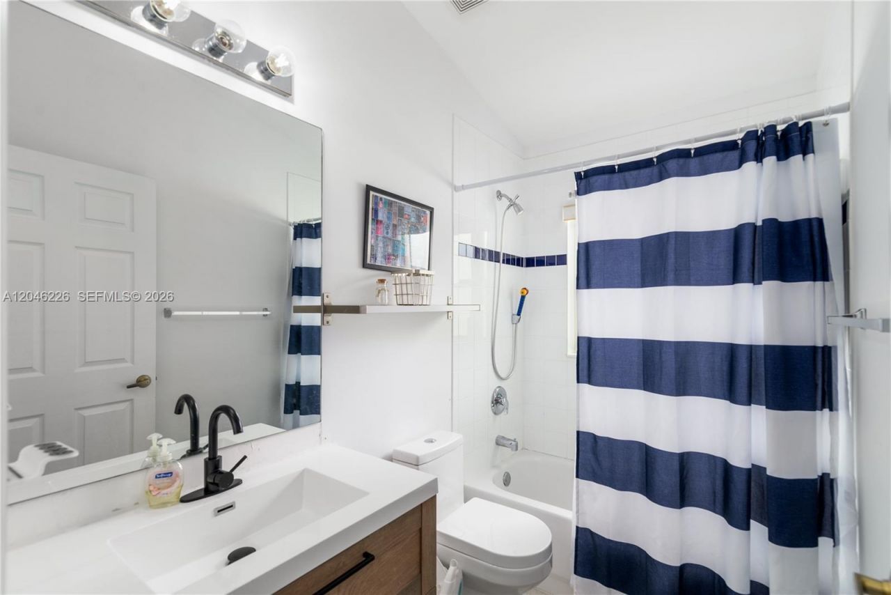 14275 NW 18th Pl , Pembroke Pines, FL 33028 Photo