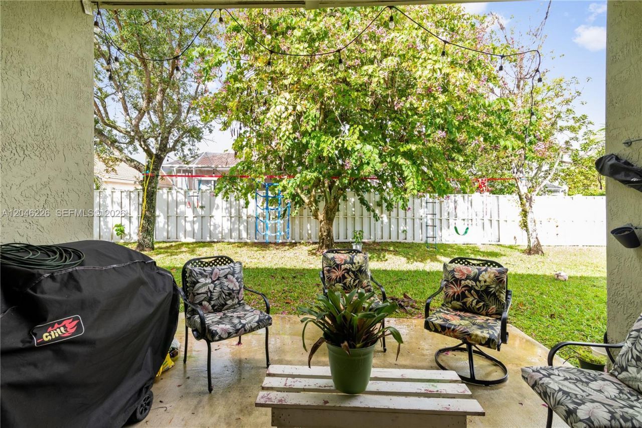 14275 NW 18th Pl , Pembroke Pines, FL 33028 Photo