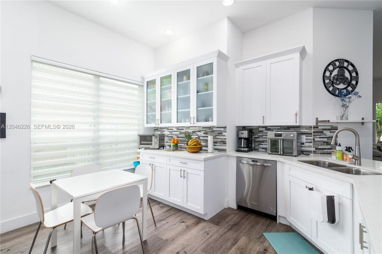 14275 NW 18th Pl , Pembroke Pines, FL 33028 Photo