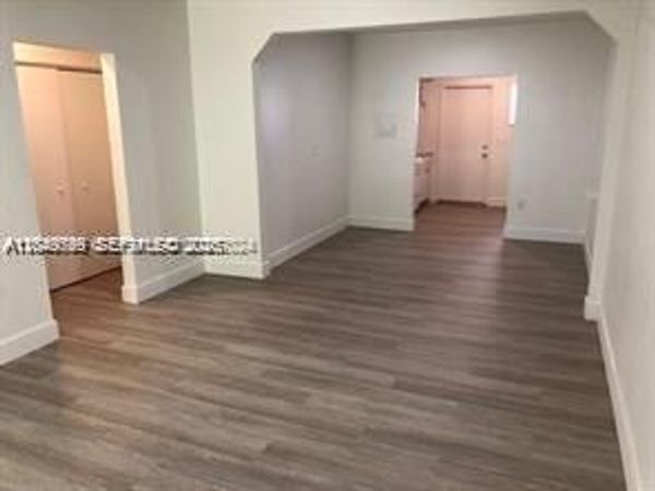 30 S Shore Dr , Unit 6, Miami Beach, FL 33141
