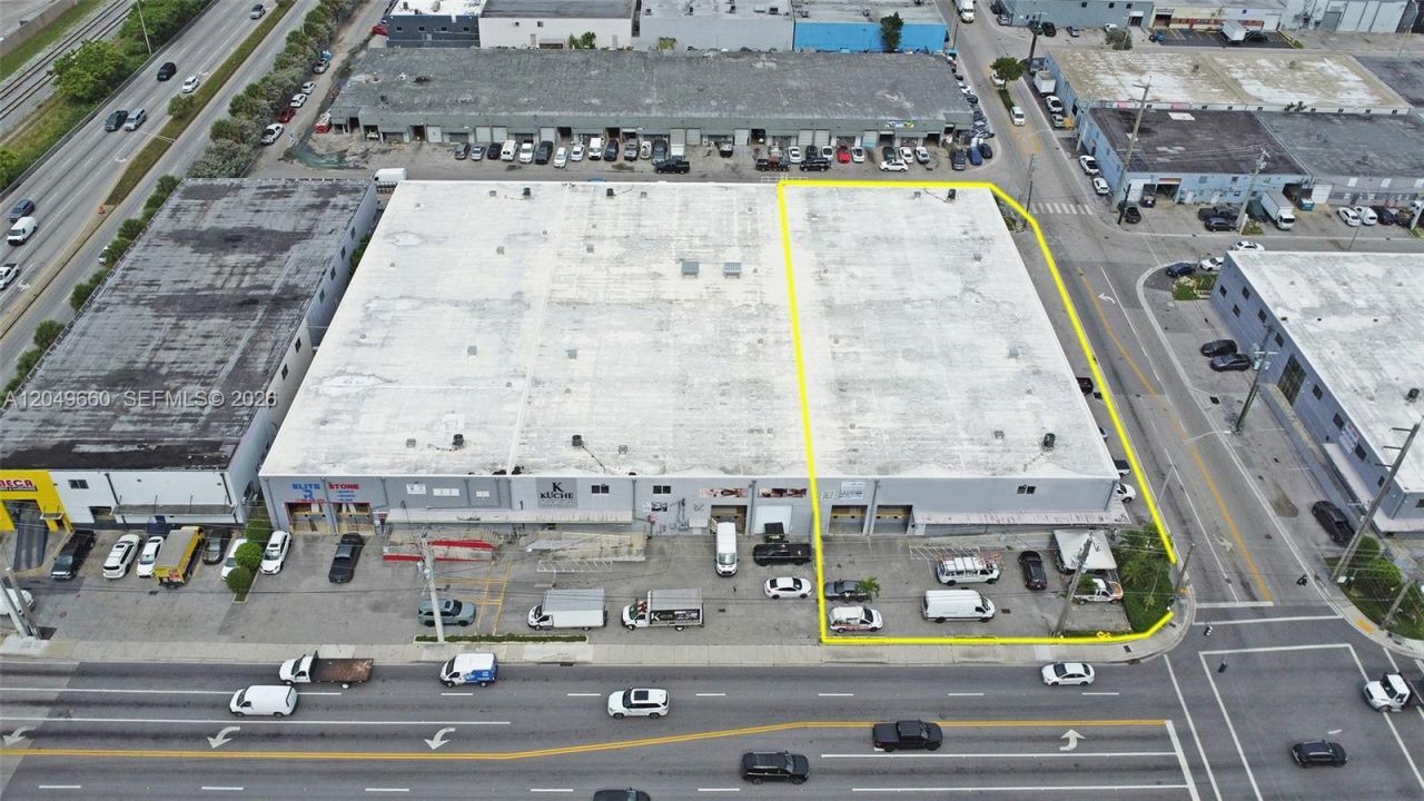 2290 W 8th Ave, Hialeah, FL 33010 Photo