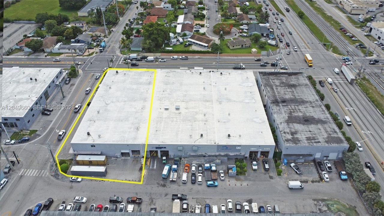 2290 W 8th Ave, Hialeah, FL 33010 Photo