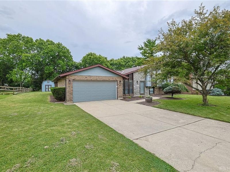 3863 Schroeder Drive, Fairfield Township, OH 45011 Photo 2