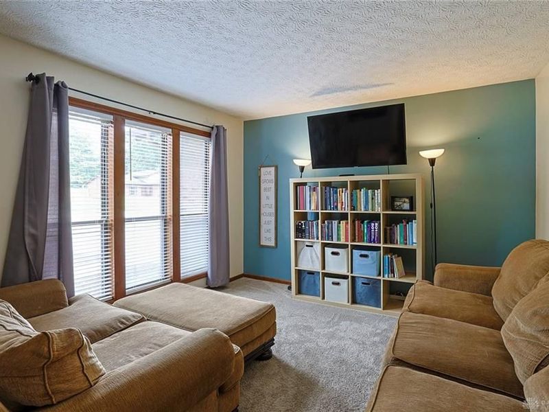 3863 Schroeder Drive, Fairfield Township, OH 45011 Photo 3