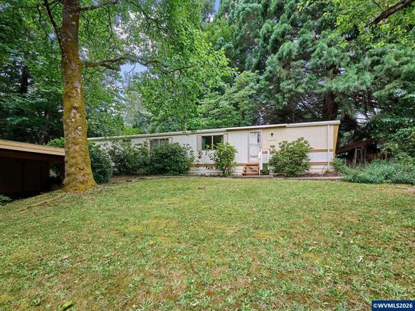 22069 Erica Dr NE, Aurora, OR 97002