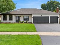 1714 Auburn Avenue, Naperville, IL 60565 primary photo