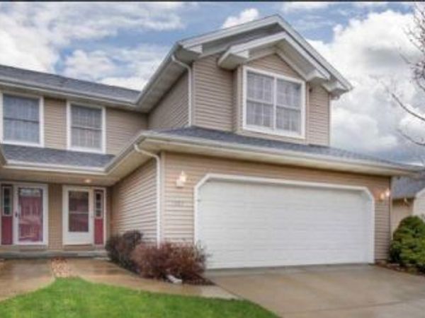 1307 Beacon Hill Court , Normal, IL 61761