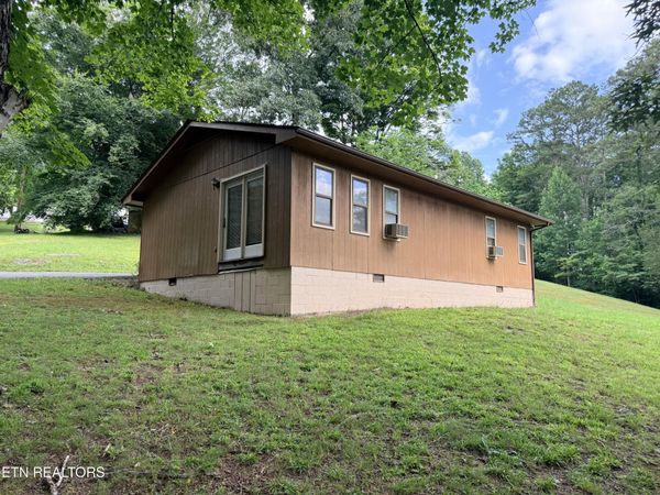 445 Deer Trail Circle, New Tazewell, TN 37825