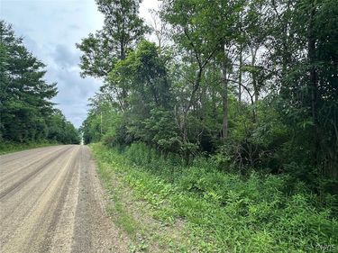 Flat Iron Road, Hunt, NY 14846