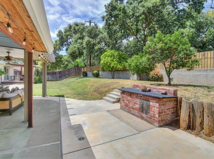4551 Dartmouth Dr, Sacramento, CA 95841 Photo