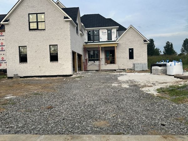 444 Bell Lake Rd, Gallatin, TN 37066