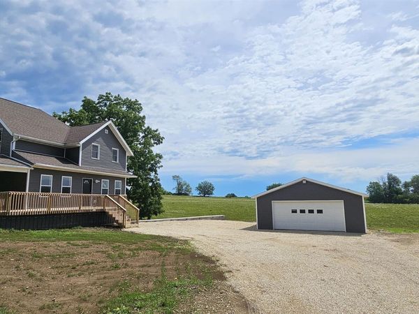 13532 Ramsey Road, Anamosa, IA 52205