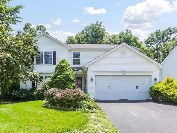 649 Norfolk Square N, Pickerington, OH 43147
