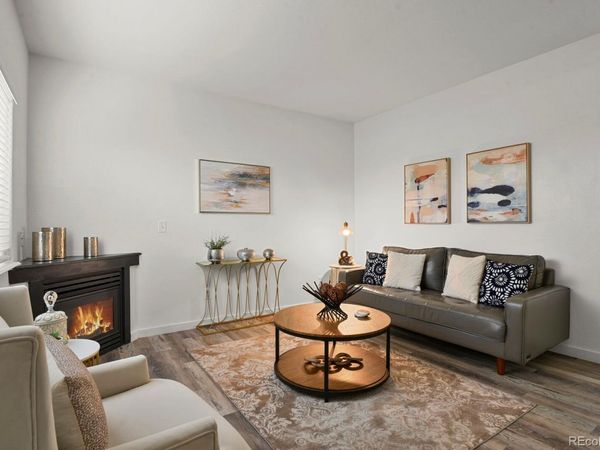 2642 Devonshire Court , Denver, CO 80229