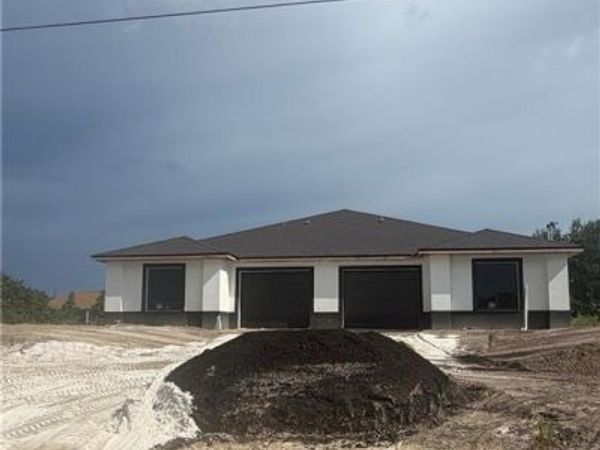 5263 Centennial BLVD , LEHIGH ACRES, FL 33971