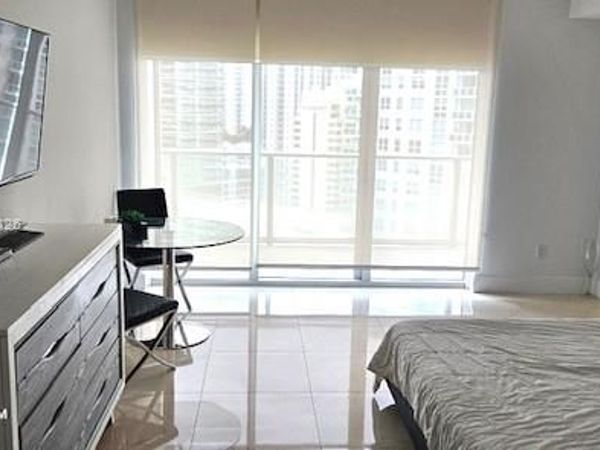 1300 Brickell Bay Dr , Unit 2112, Miami, FL 33131