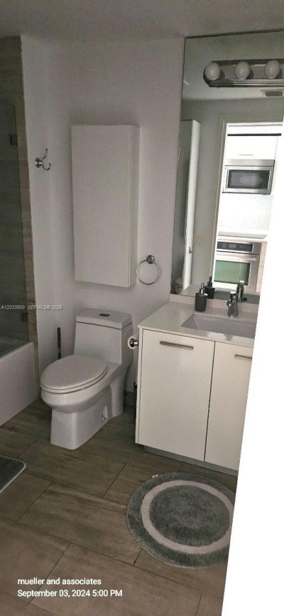 1300 Brickell Bay Dr , Unit 2112, Miami, FL 33131 Photo