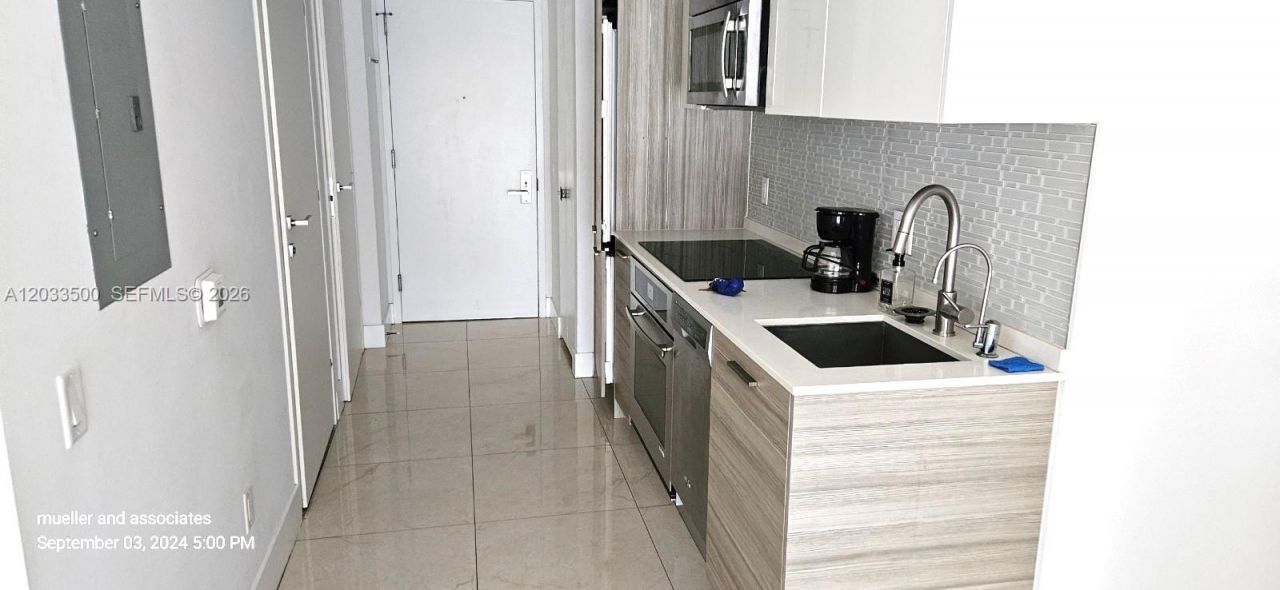 1300 Brickell Bay Dr , Unit 2112, Miami, FL 33131 Photo