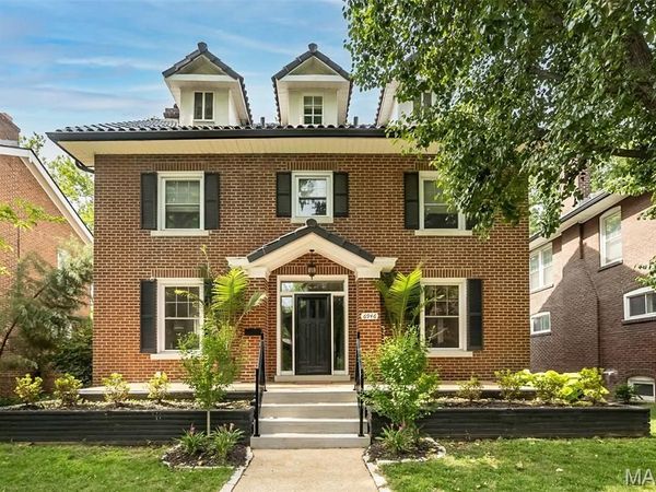 6946 Pershing Avenue, University City, MO 63130