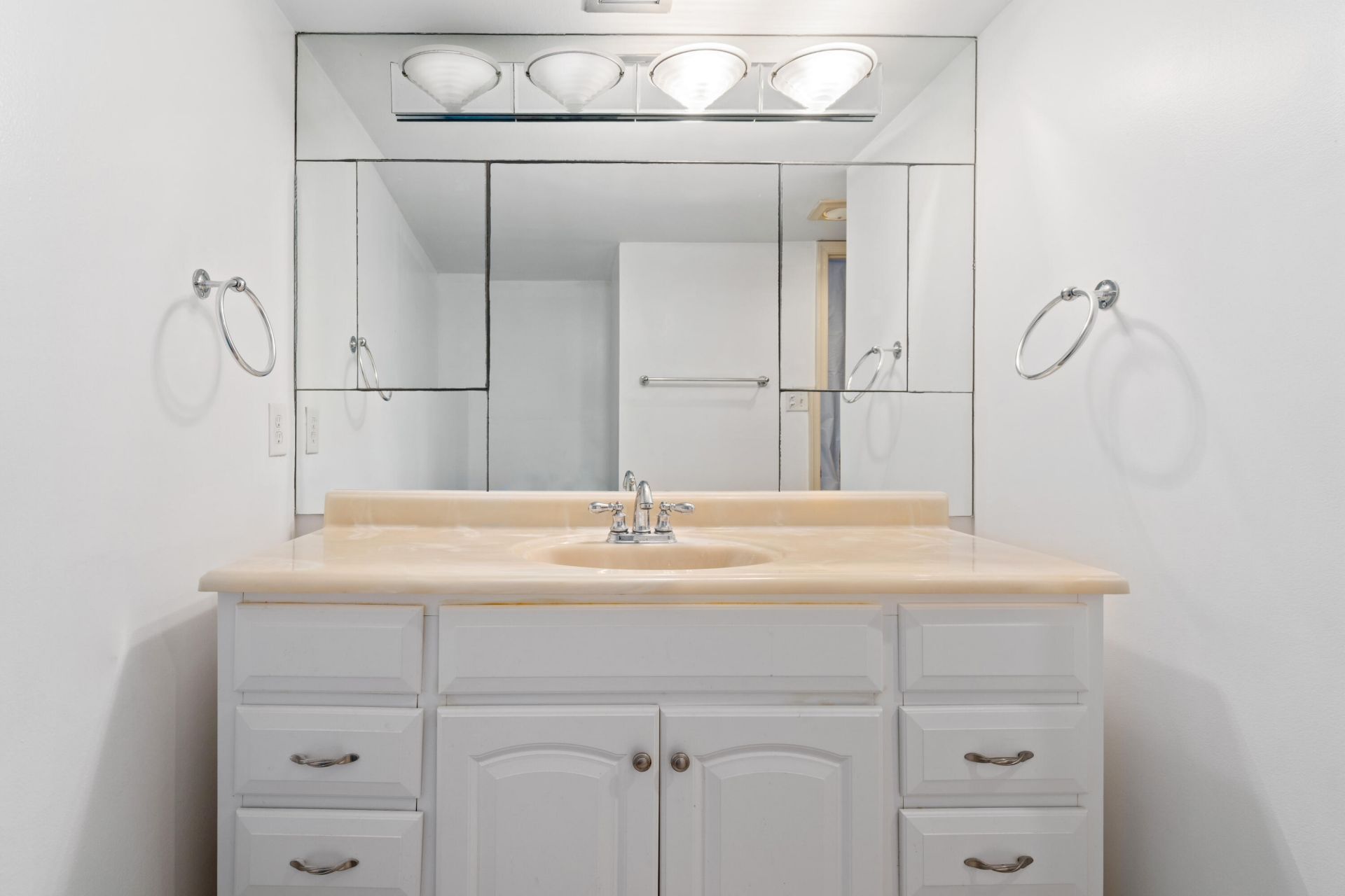 5380 N Ocean Drive, Unit 22g, Riviera Beach, FL 33404 Photo