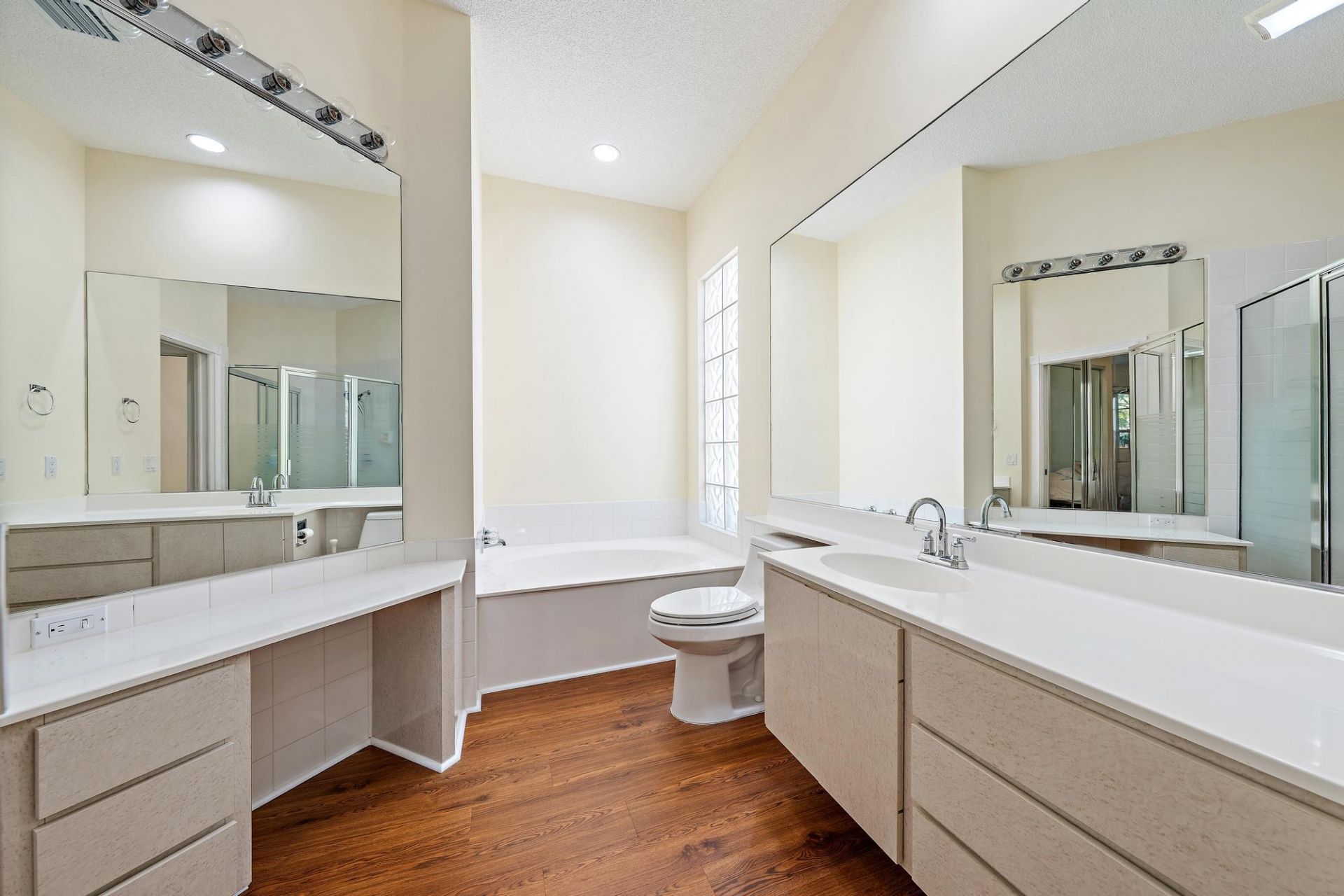 8548 Beaconhill Road, Palm Beach Gardens, FL 33410 Photo