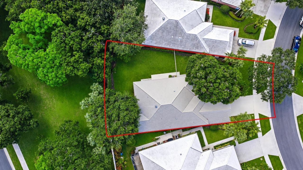 8548 Beaconhill Road, Palm Beach Gardens, FL 33410 Photo