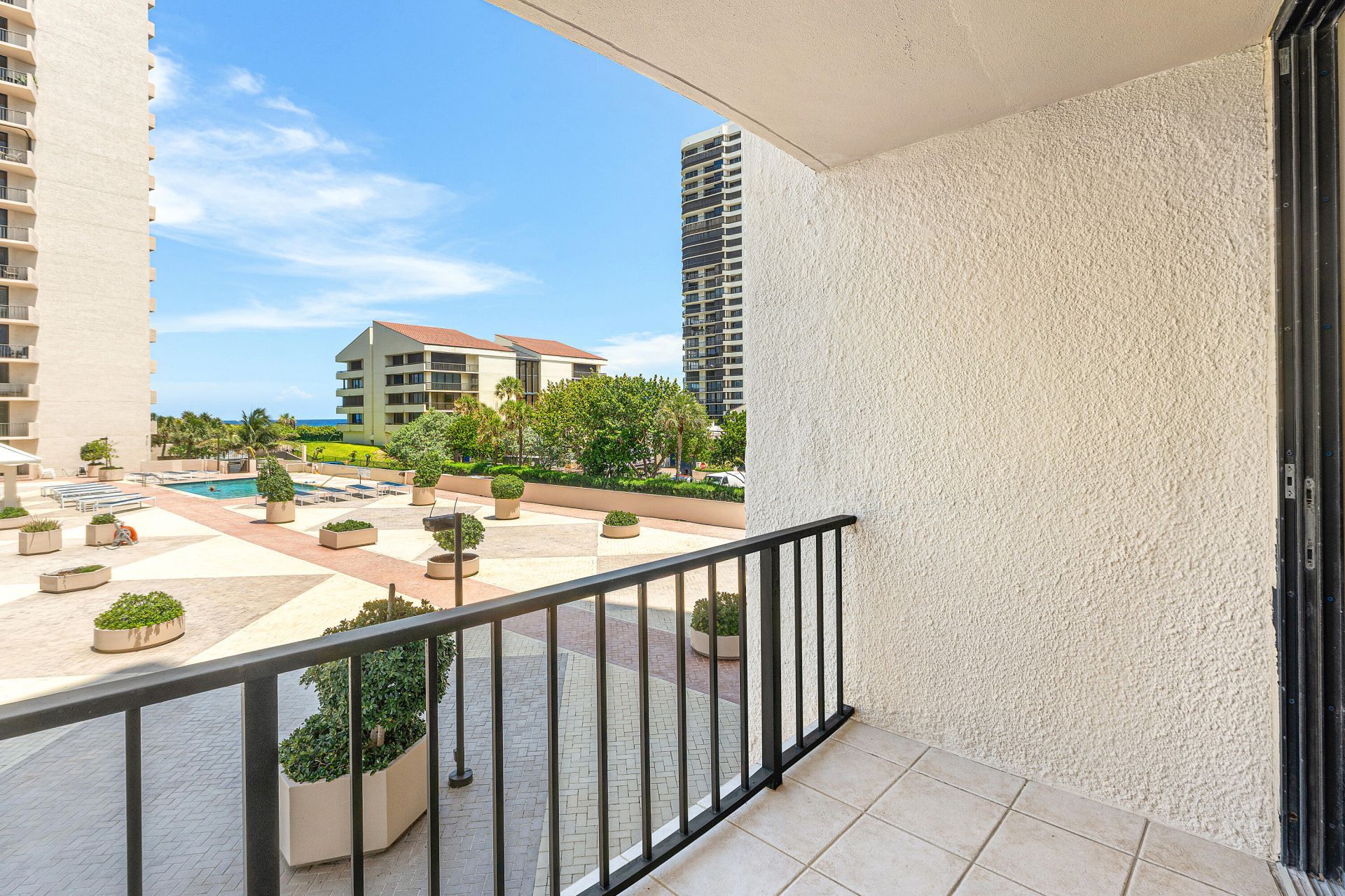 4200 N Ocean Drive, Unit 2-201, Singer Island, FL 33404 Photo
