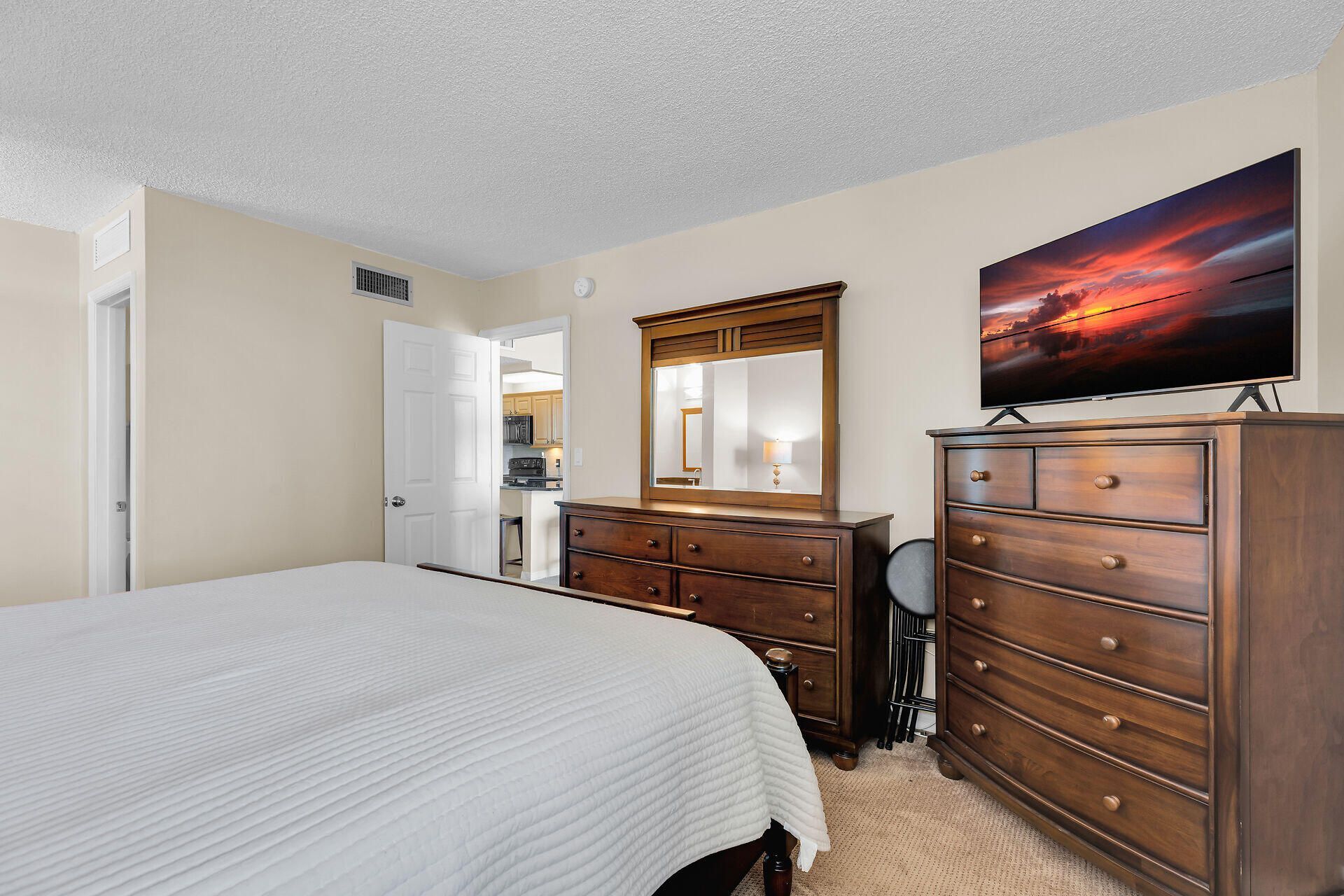 88540 Overseas Highway, Unit 304, Tavernier, FL 33070 Photo
