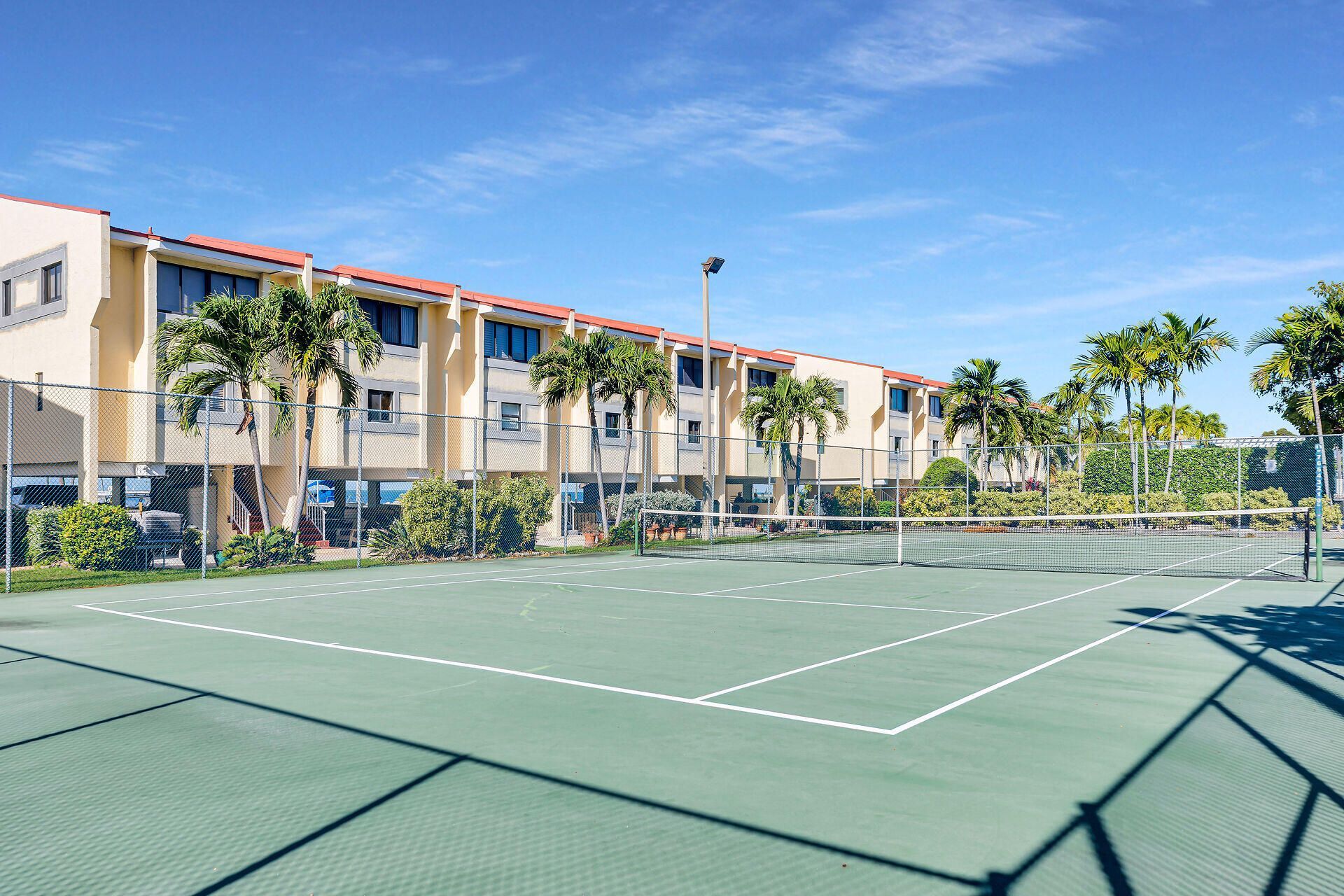 88540 Overseas Highway, Unit 304, Tavernier, FL 33070 Photo